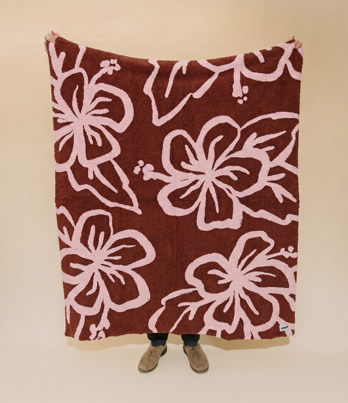 Hibiscus Plush Throw - Maroon & Pink