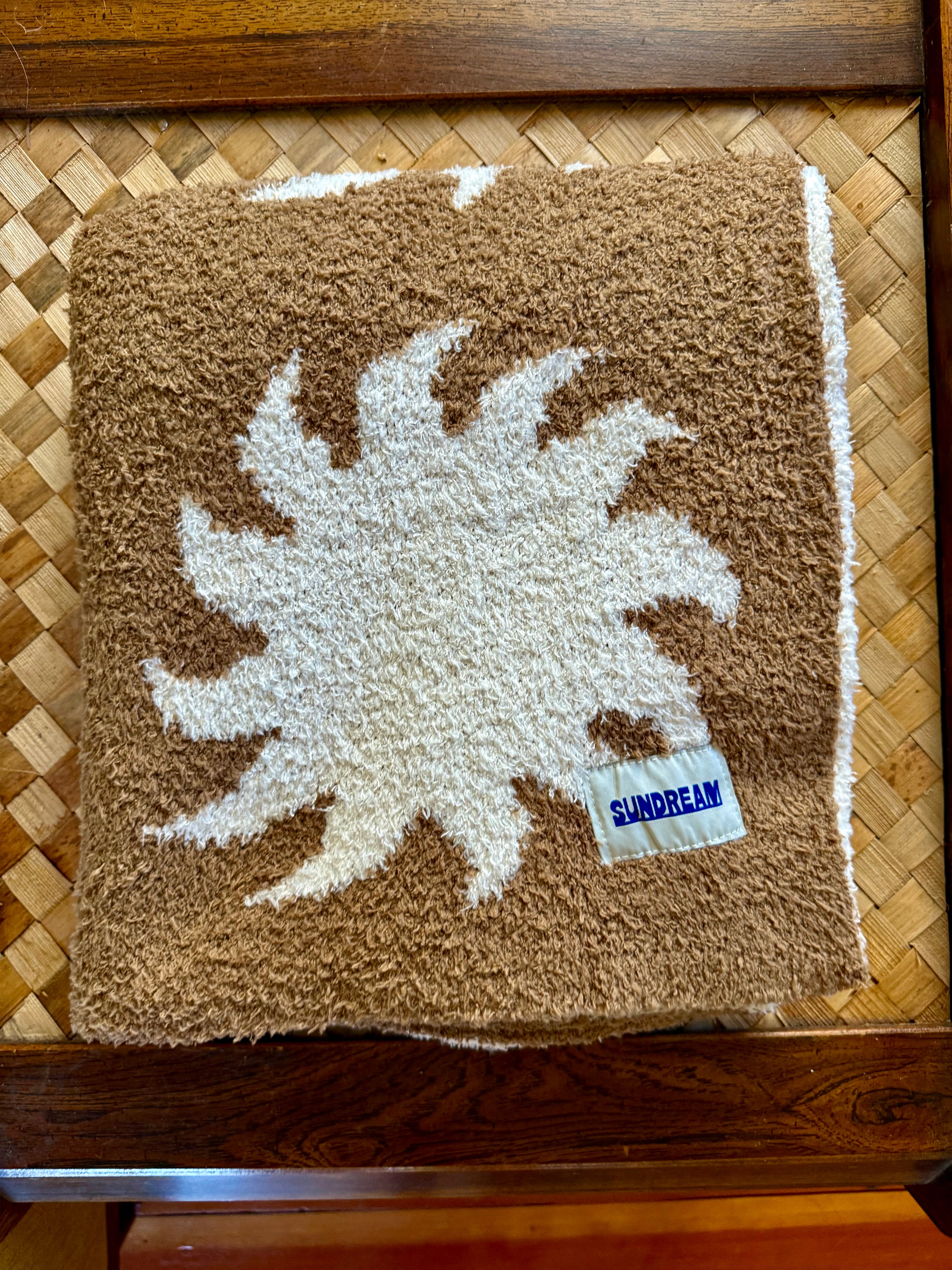 Sun Plush Throw - Mesa Brown