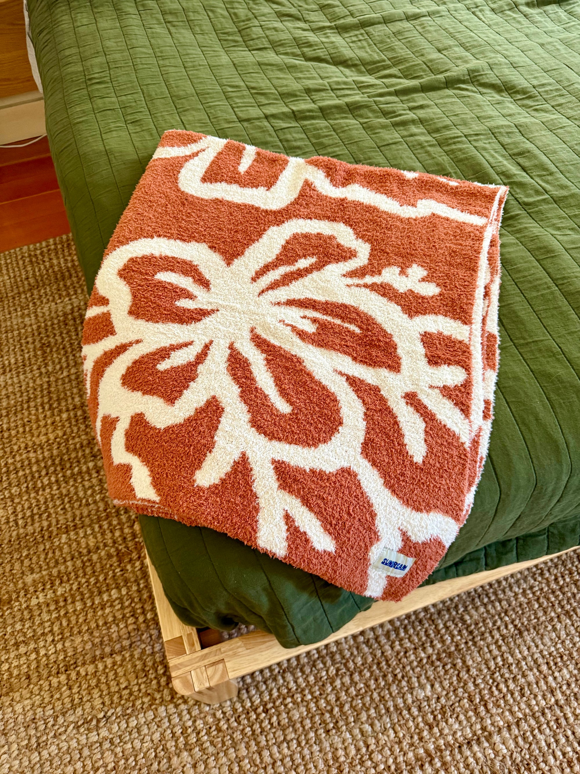 Hibiscus Plush Throw - Rusted Rose