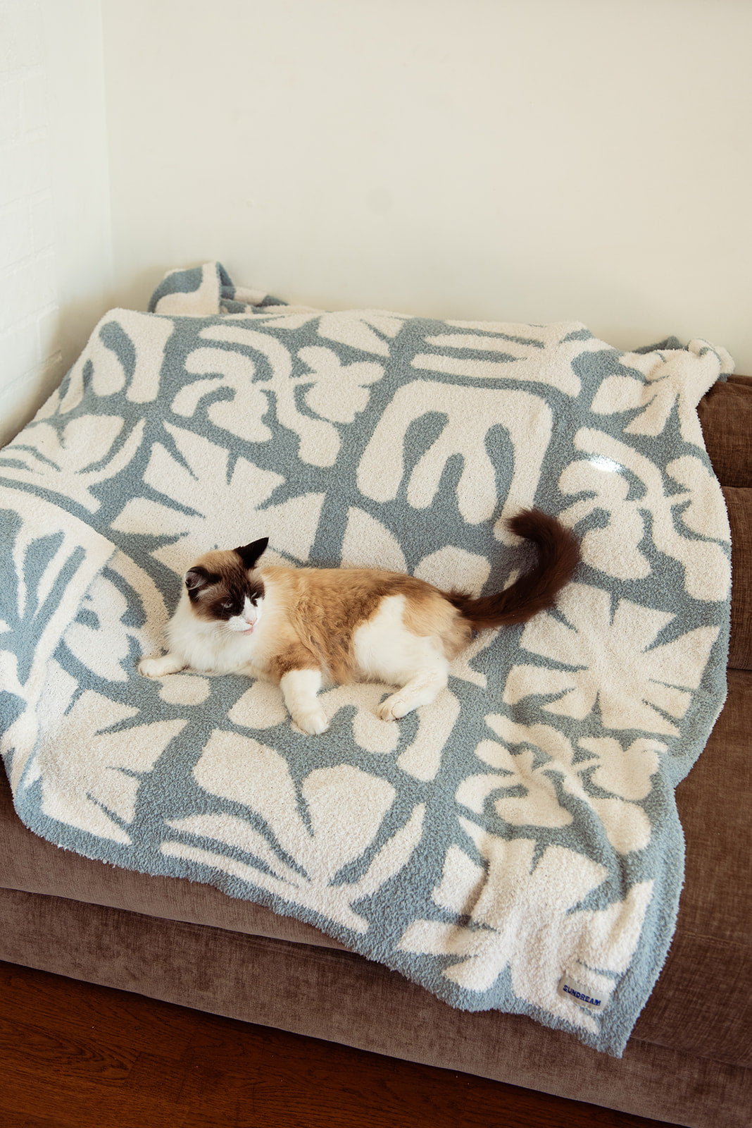 Lanai Plush Throw - Slate Blue