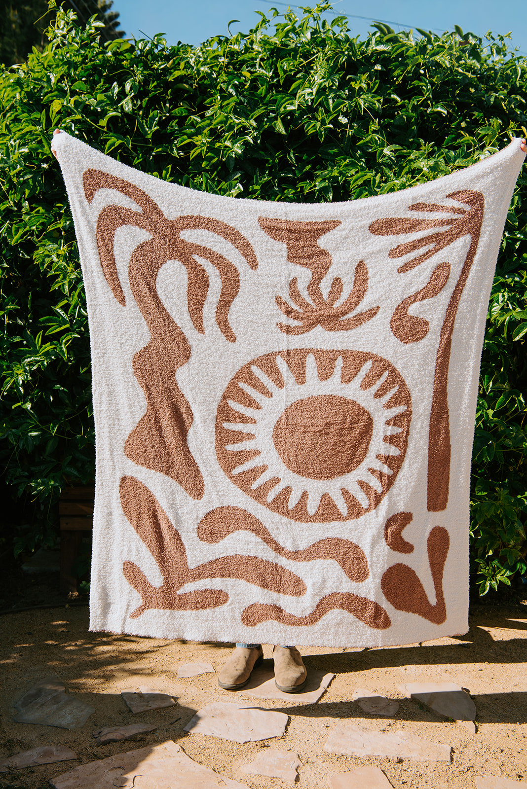 Paradise Plush Throw - Raw Umber