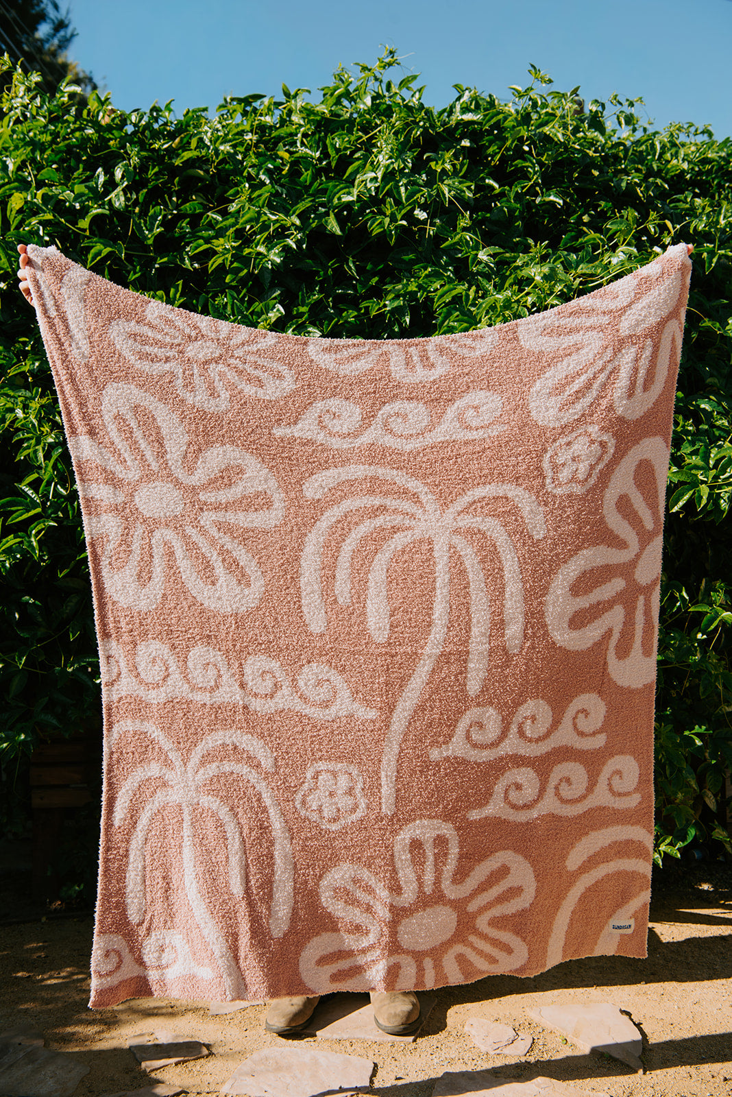 Hanalei Plush Throw - Island Blush