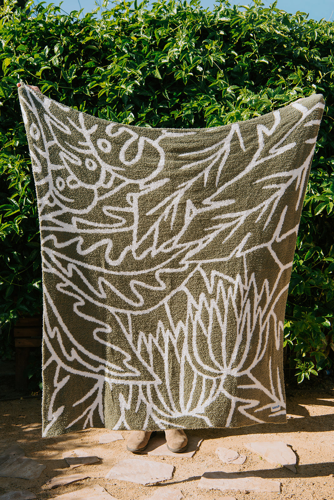 Canopy Plush Throw - Vintage Green