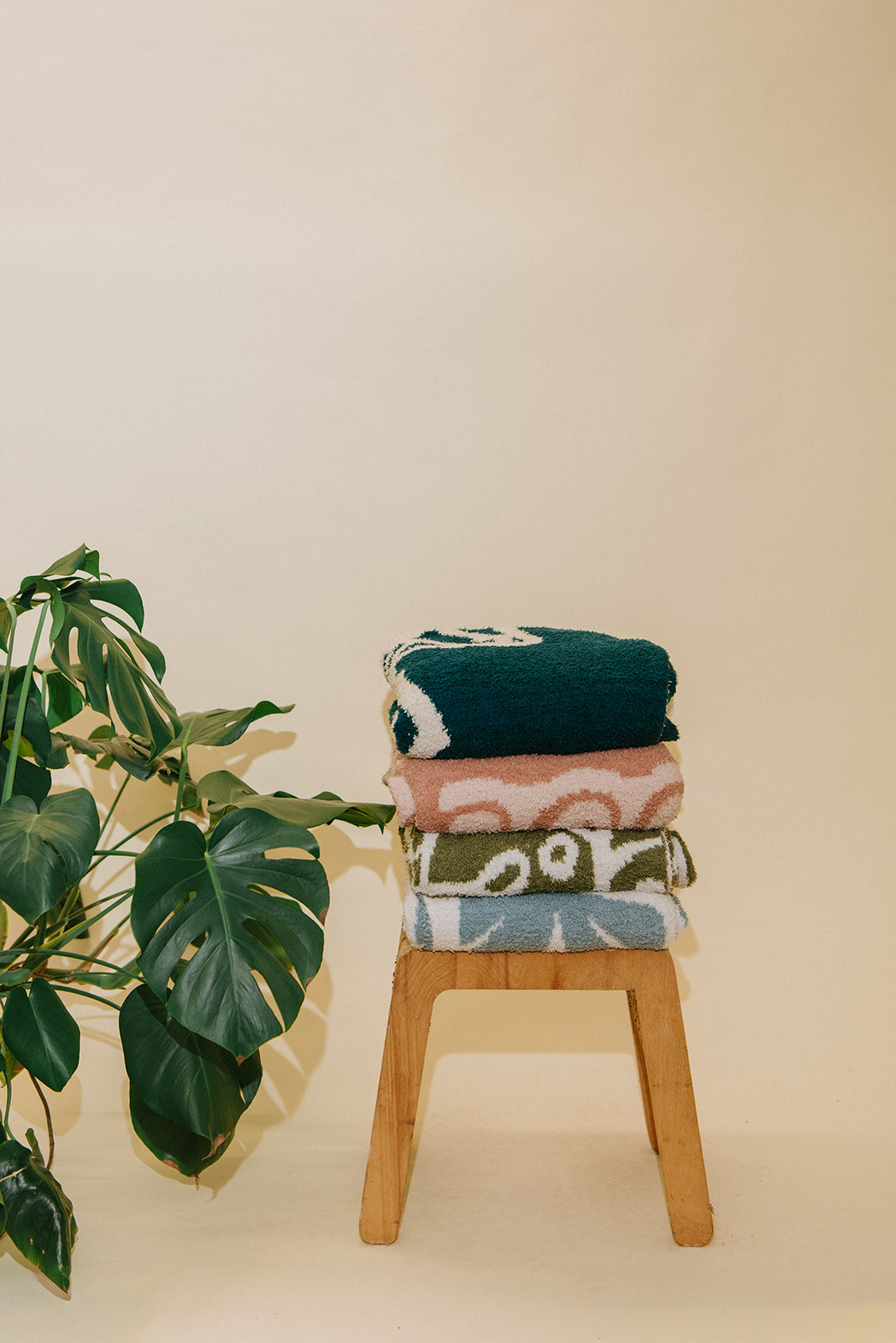 Lanai Plush Throw - Slate Blue
