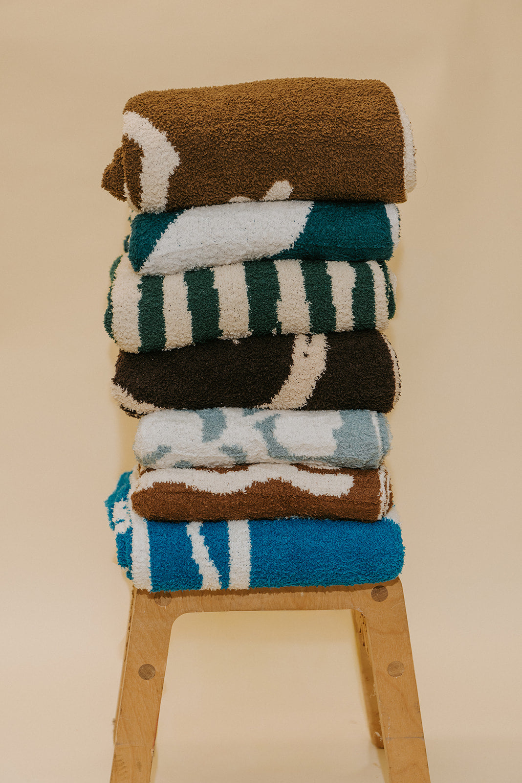 Stripe Plush Throw -Evergreen & Cream