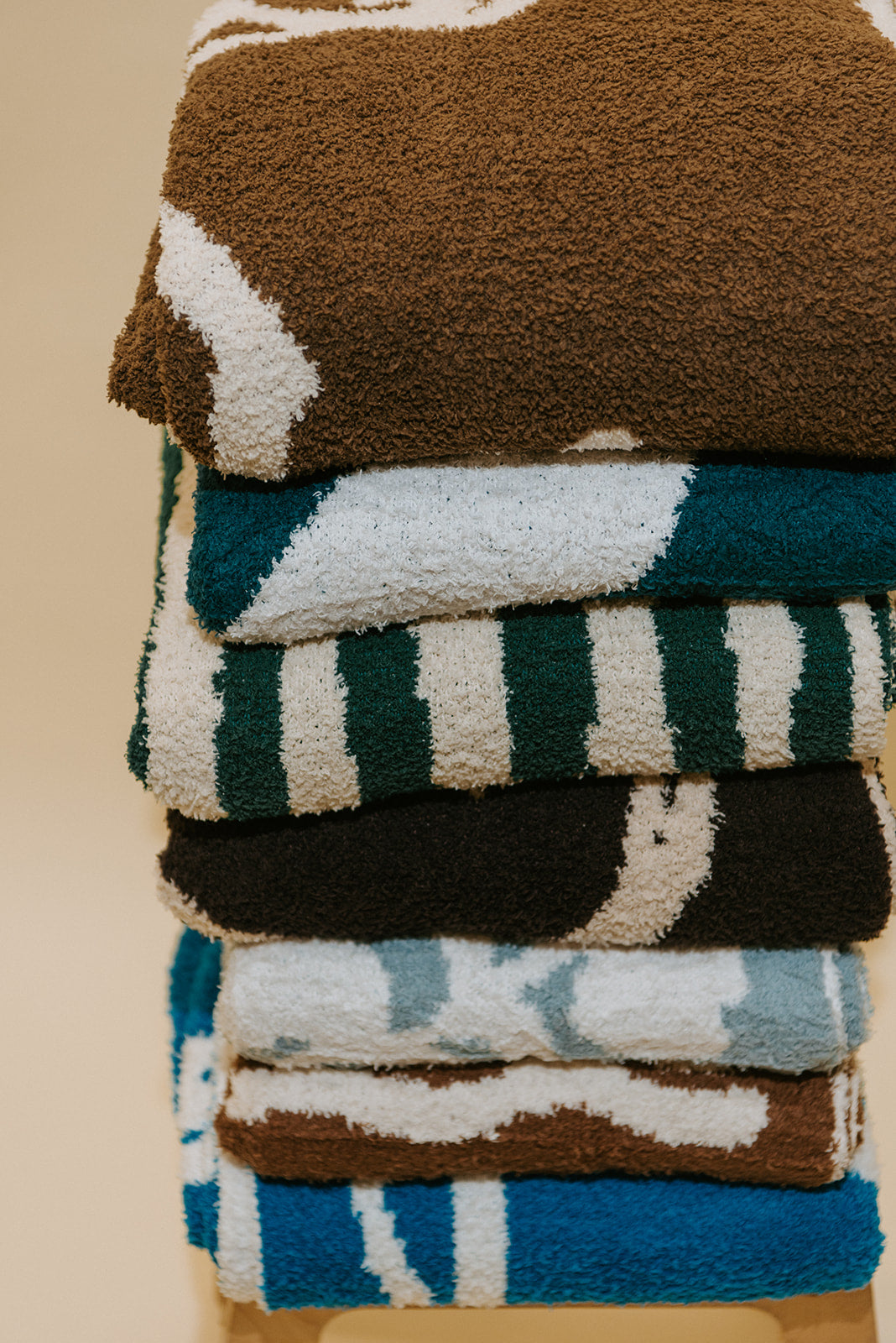 Stripe Plush Throw -Evergreen & Cream