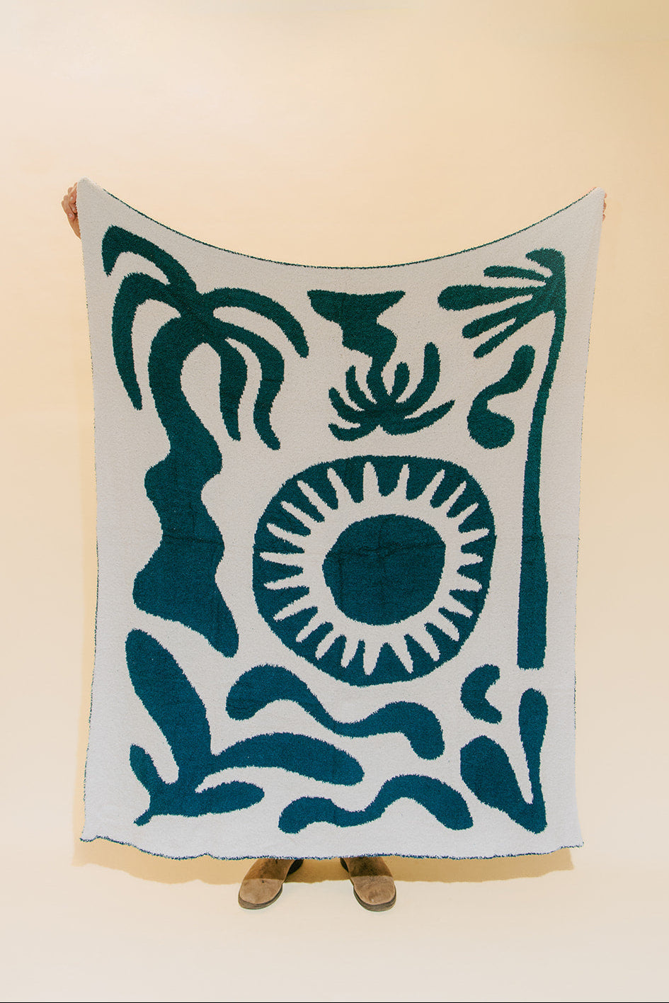 Paradise Plush Throw - Pacific Blue