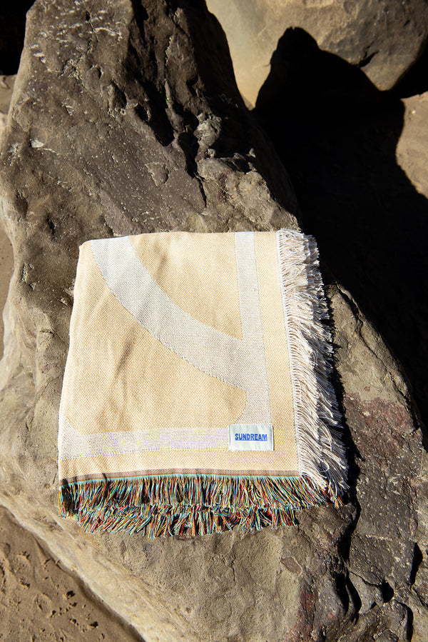 Horizon Heritage Woven Throw - Sand