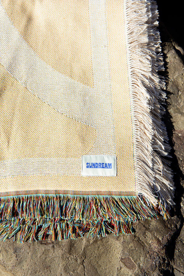 Horizon Heritage Woven Throw - Sand