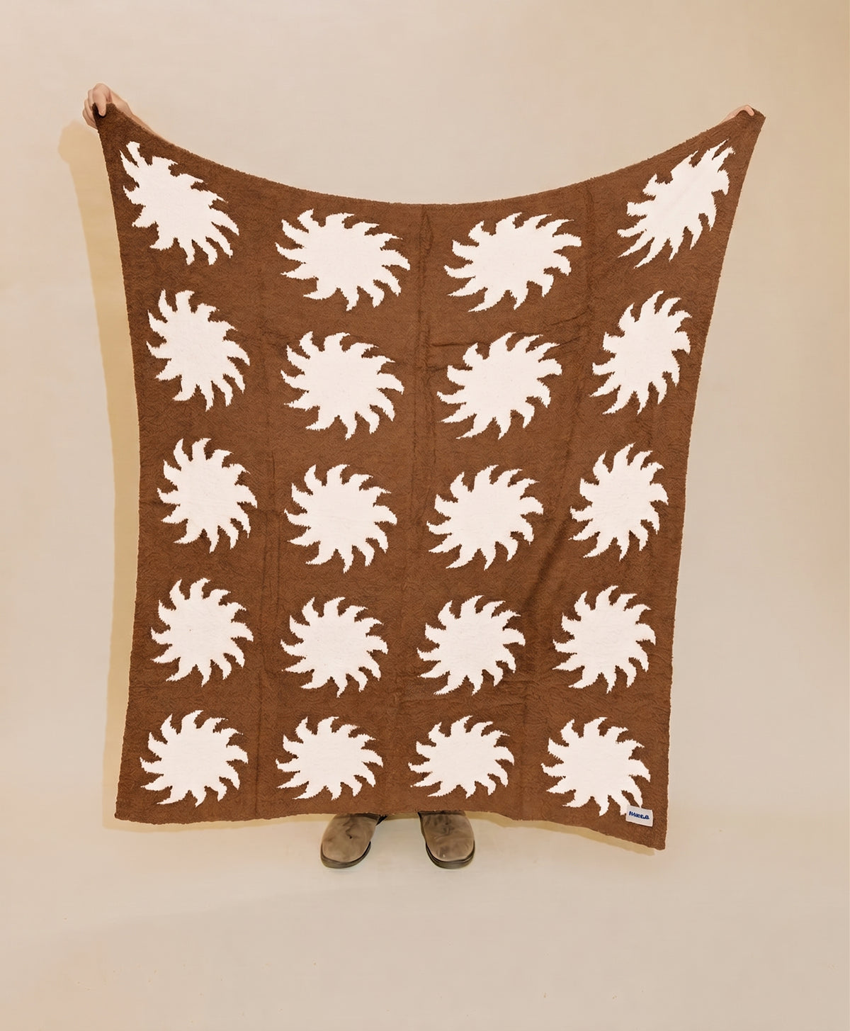 Sun Plush Throw - Mesa Brown