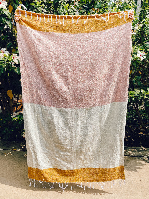 Sundream Coffee Pink And White Color Block Blanket